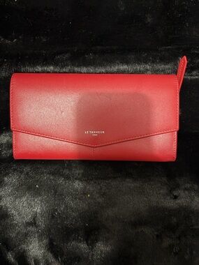 LE TANNEUR Red Leather Envelope Wallet.